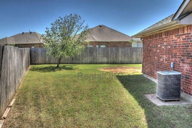 Photo - Moore 3/2 bed plus office and a storm shelter! Great schools, great access!