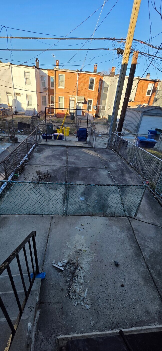 Photo - 2826 Mayfield Ave