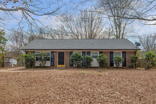 Building Photo - Beautifully renovated 3-bedroom ranch-style home!