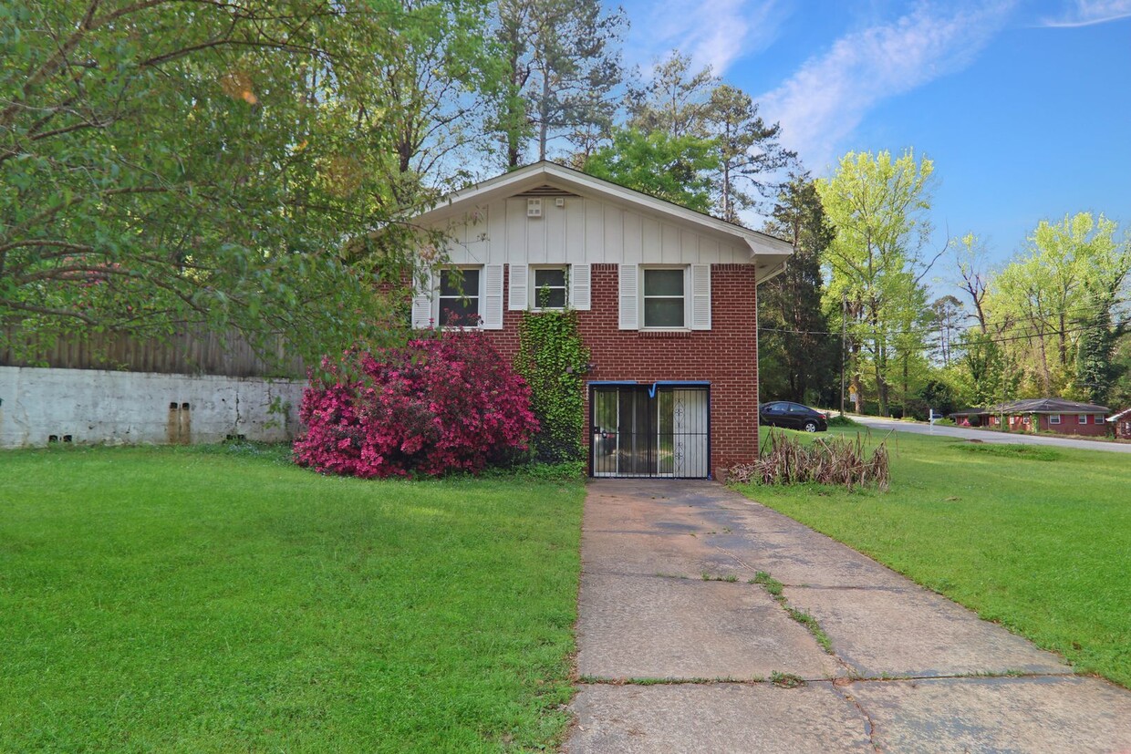Photo - 2412 Dawn Drive
