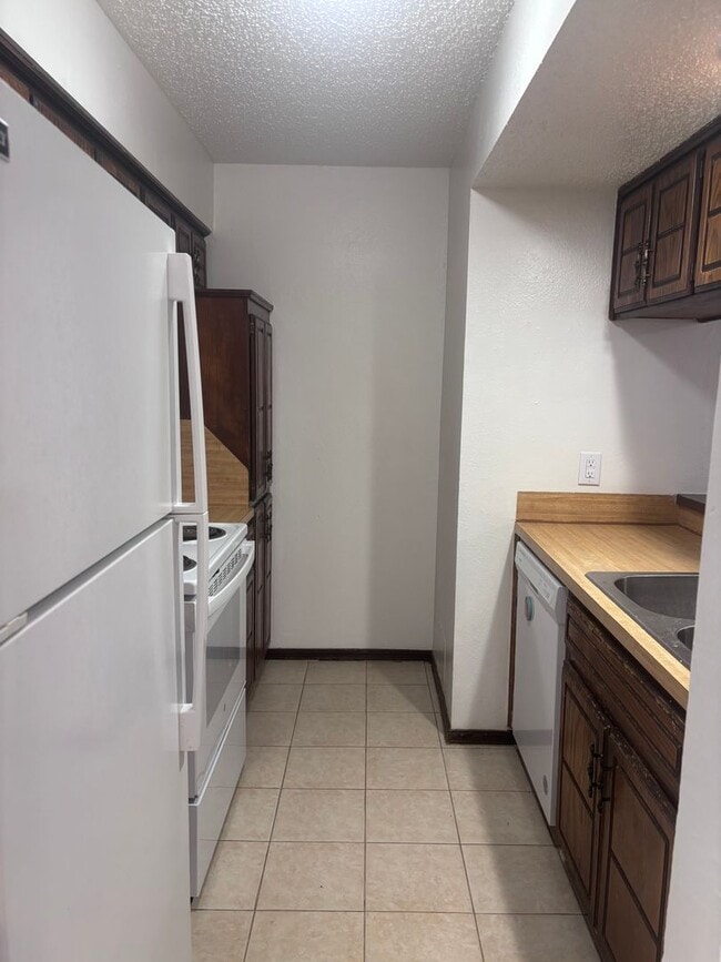 Photo - Cute 2 bed, 2 bath duplex in Noble, OK