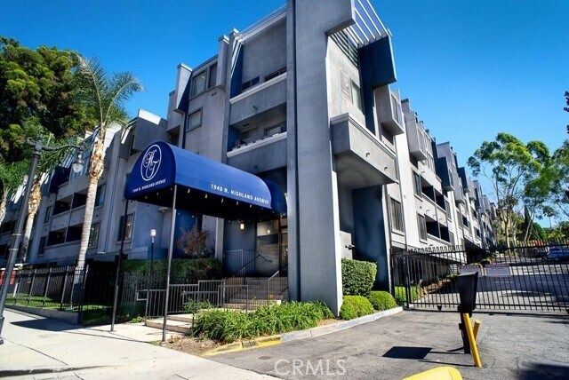 Photo - 1940 Highland Ave