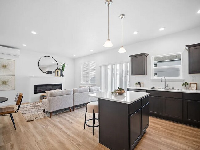 Photo - 812 F St Unit A