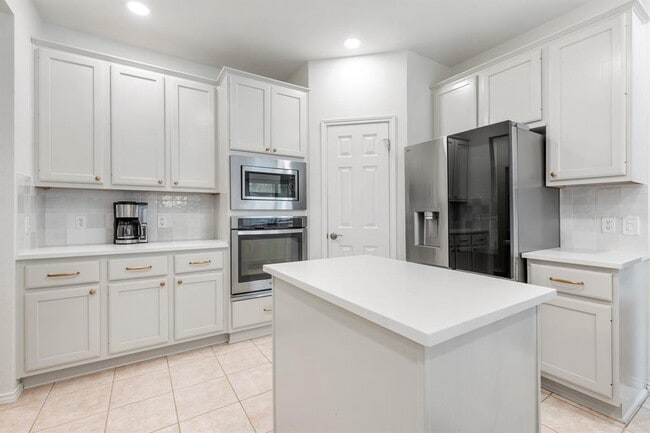 Photo - 11817 Lake Stone Dr