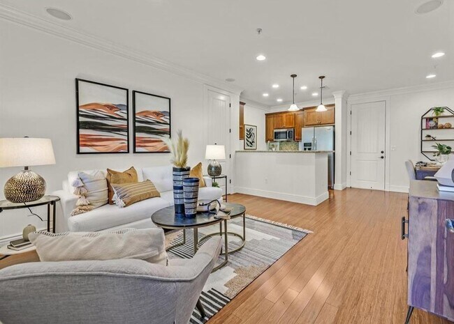 Photo - Stunning Ground-Floor 2 bd, 2 ba- Danville... Unidad 211