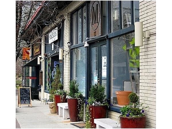 Photo - 944 St Charles Ave NE