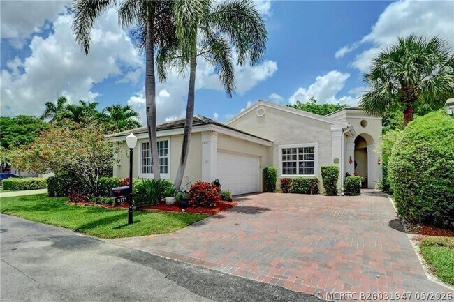 8171 Hampton Wood Dr