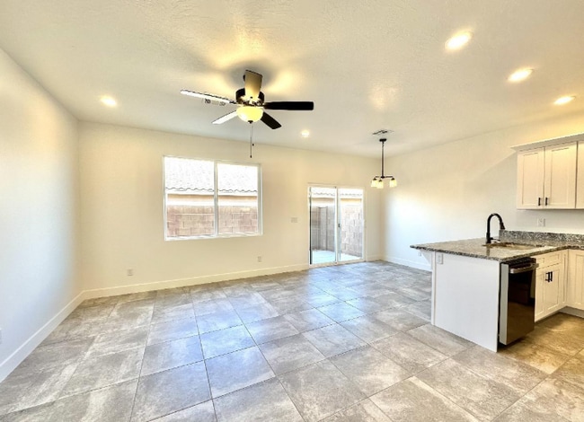 Photo - 345 N 2480 W