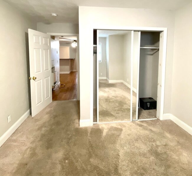 Photo - 161 Bennington St Unidad 1