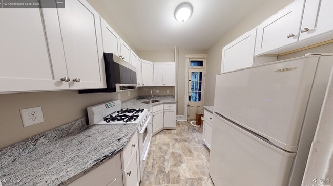 Photo - 52 Charlesgate E Unit 160