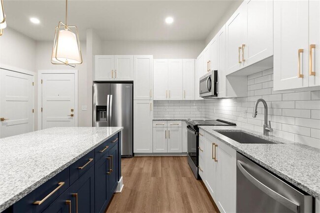 Photo - 2648 Sandy Plains Rd Unit 218