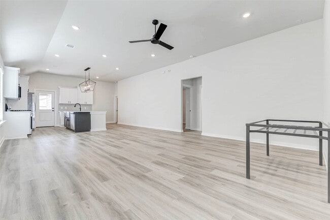 Photo - 6422 Pomona Ct