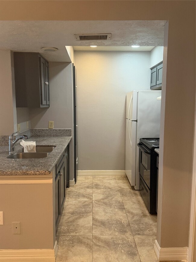 Photo - 3919 Fairmont Pkwy Unit 205