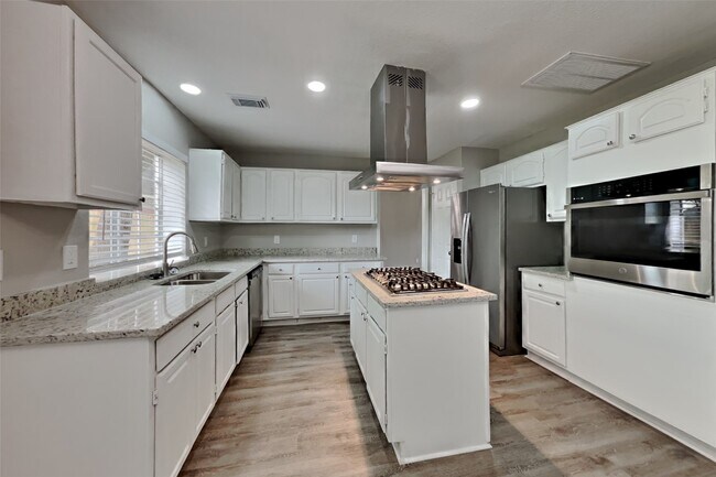 Photo - 16303 Hickory Point Rd