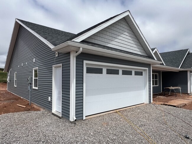 Photo - 39 Violet Cir