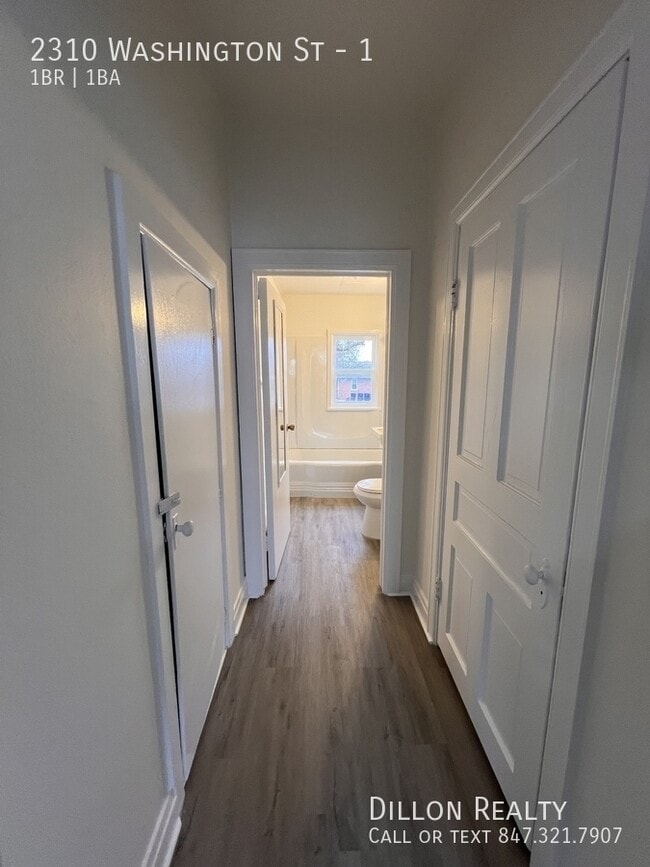 Photo - 2310 Washington St Unit 1