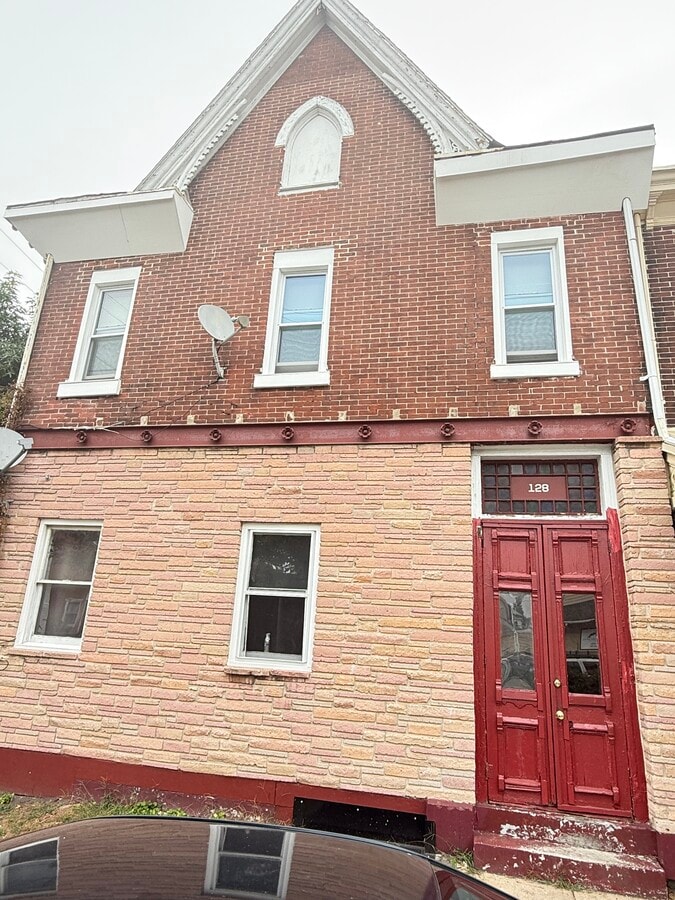 Photo - 128 N York St Unit 1st Floor Rear