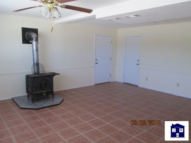 Photo - 749 Sunset Dr
