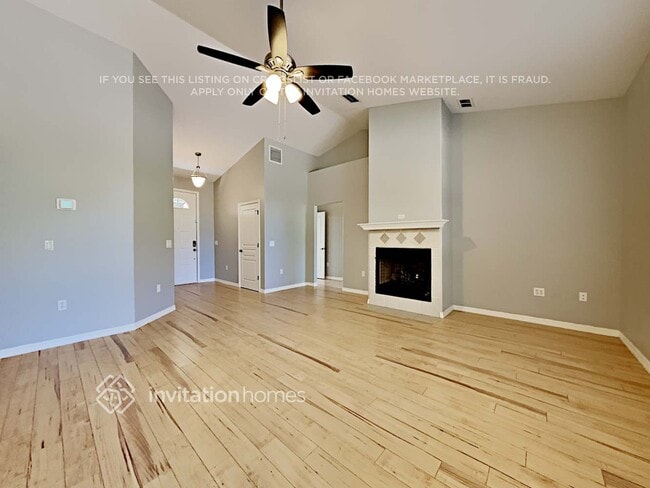 Photo - 2890 Alameda Del Norte