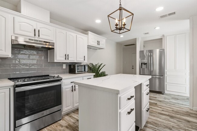 Photo - 3219 Chippers Crossing