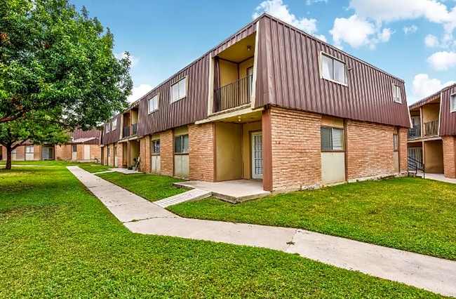 Photo - Desert Village Apartments