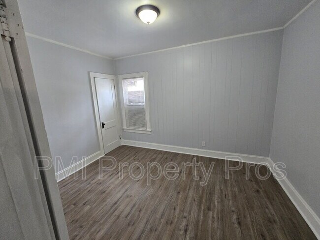 Photo - 3895 Dr. William Finlayson St