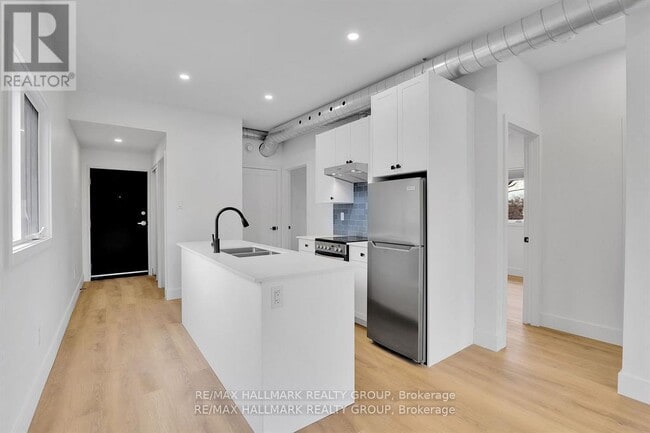 Photo - 109 Russell Ave Unité 6