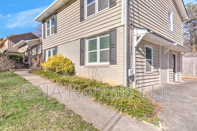 Photo - 3290 Forest Creek Dr SW