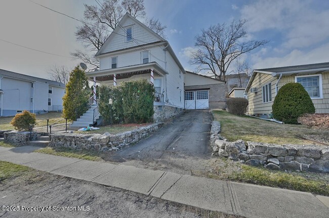 Photo - 1025 Ridge Ave