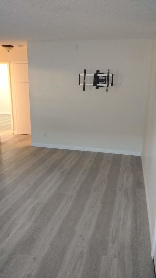 Building Photo - 1608 260th St Unit 2 Rental