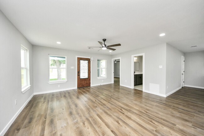 Photo - 1218 Des Jardines St