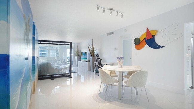 Building Photo - 4250 Galt Ocean Dr Unit 12K