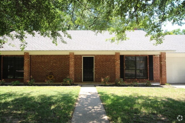 Building Photo - 3109 McDonald Rd Rental