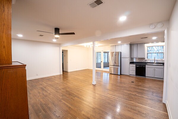 Photo - 4900 Jonquil Dr