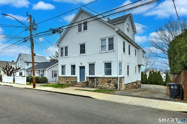 Building Photo - 86 Avery St Unit 1