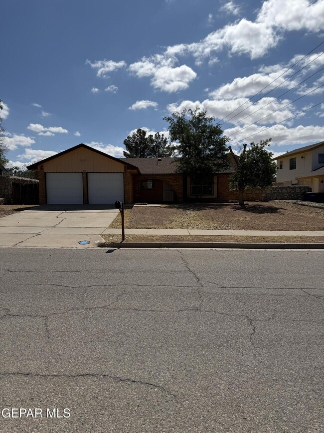 Photo - 1670 Jones Ln
