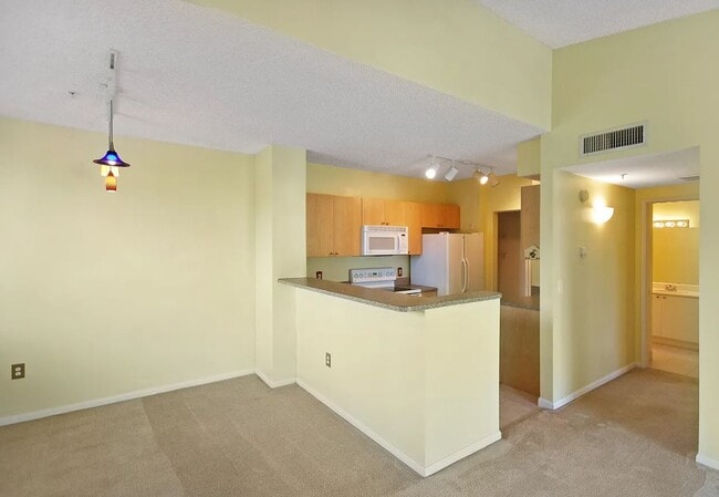 Photo - 8010 N Nob Hill Rd