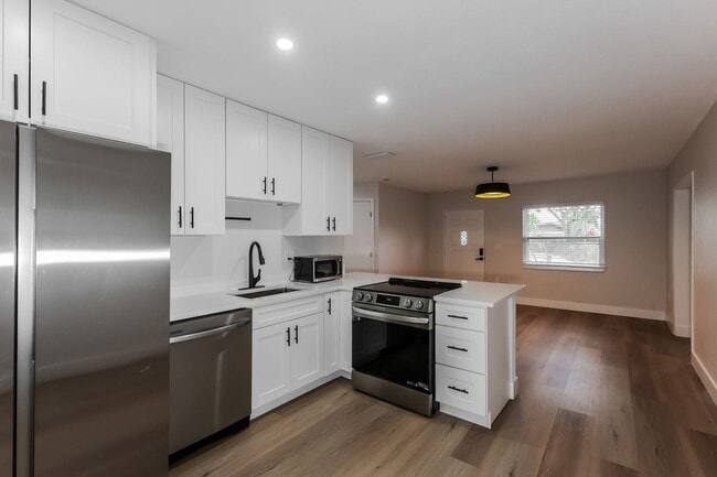 Photo - Fully Remodeled 3-Bedroom + Den Home for Rent in St. Petersburg, FL!