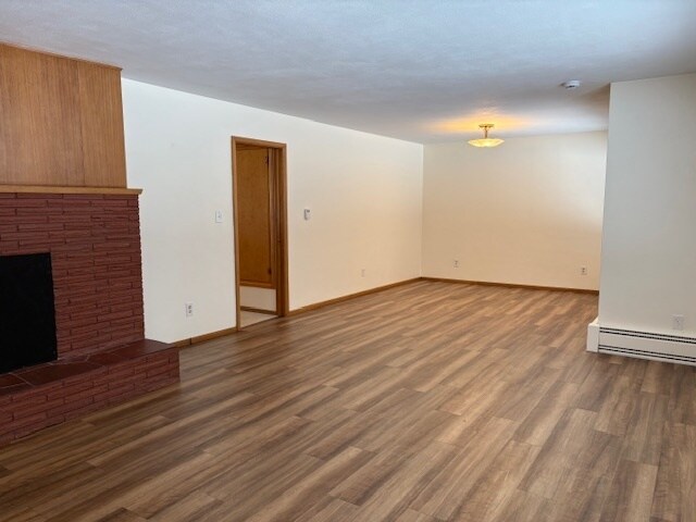 Photo - Large house west of Reserve Street