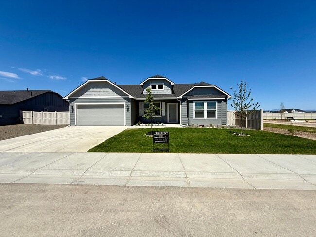 Welcome home! 4 bed 2 bath in Caldwell Idaho - Welcome home! 4 bed 2 bath in Caldwell Idaho