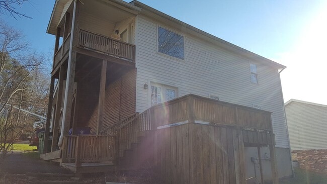 Photo - 212/214 Ellett Road Unit Ellett - 214