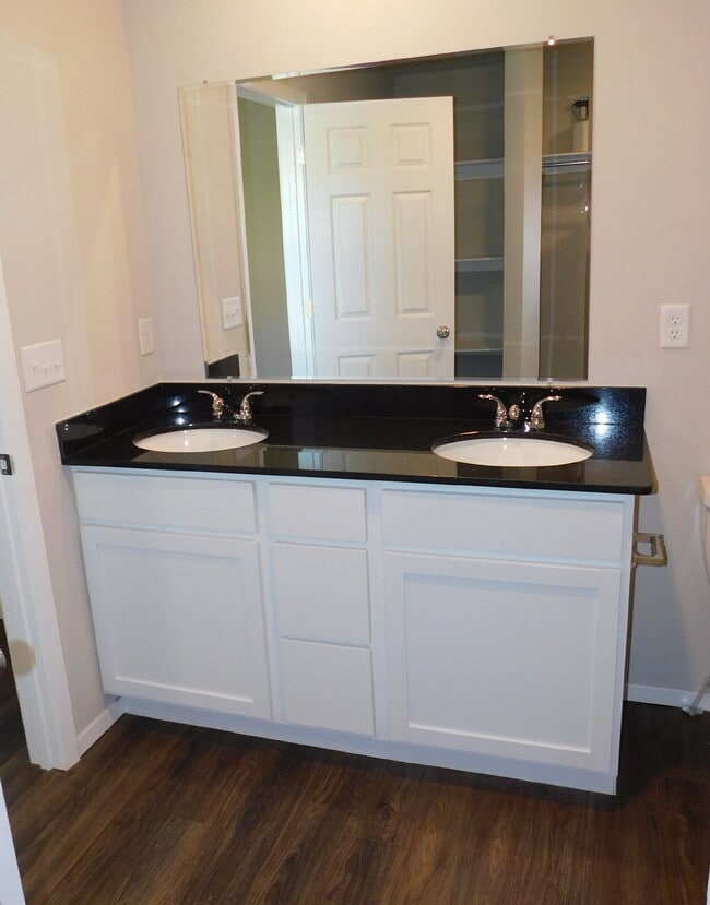 Photo - Beautiful 3 bedroom home in south Fayetteville!