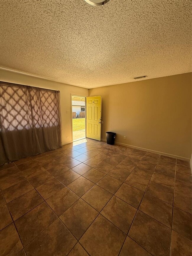 Photo - 2609 Ektom Dr Unit A