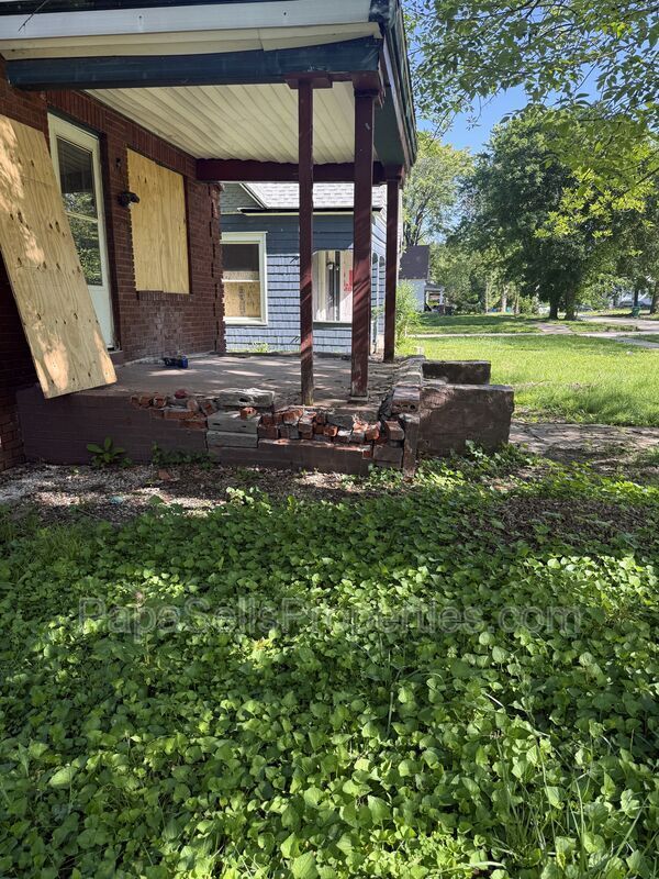 Photo - 1665 N Union St