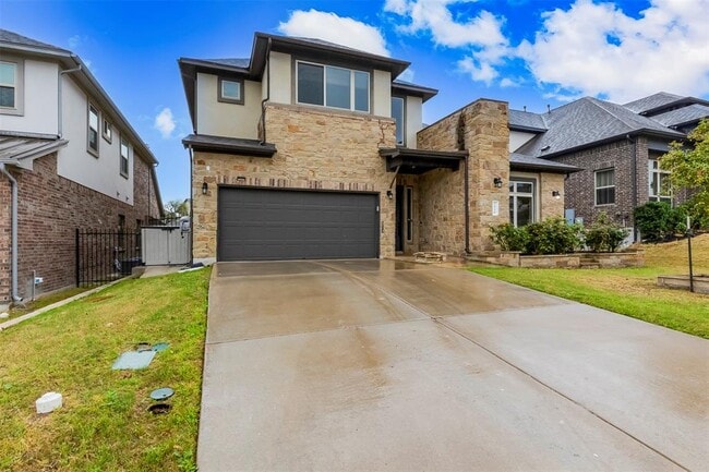 Photo - 2916 Zelma Dr