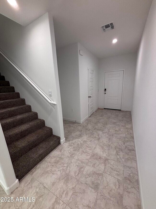 Photo - 2055 W Sheridan Ave