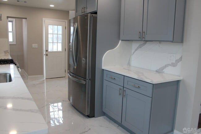 Photo - 147 Clinton St