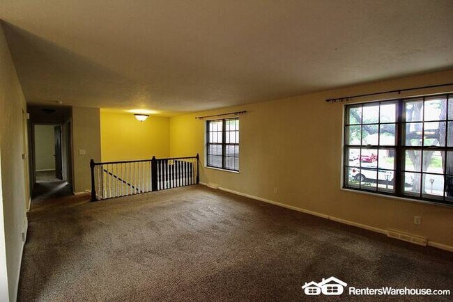 Photo - AVAILABLE NOW - Excellent 4BD/2BA w/ Garage, Fireplace, and Large Fenced Yard