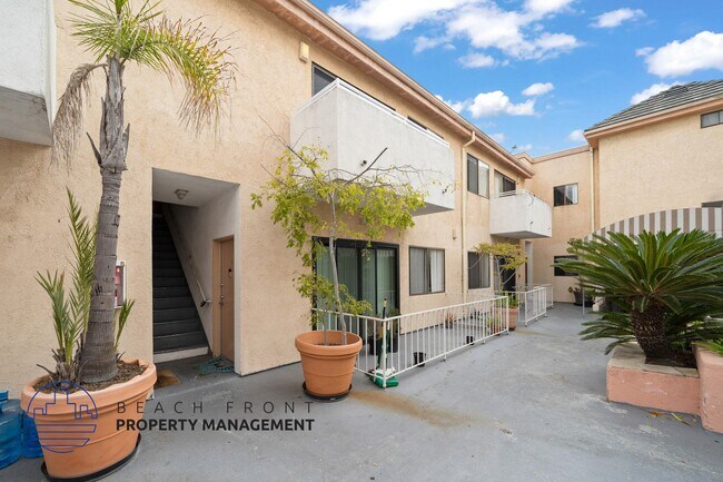 3223 Bagley Ave.