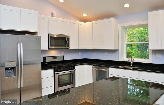 Photo - 9710 Holmhurst Rd